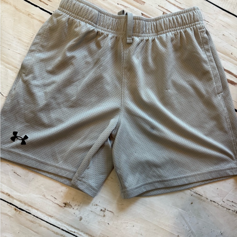 Under Armour Boy’s Gray Shorts